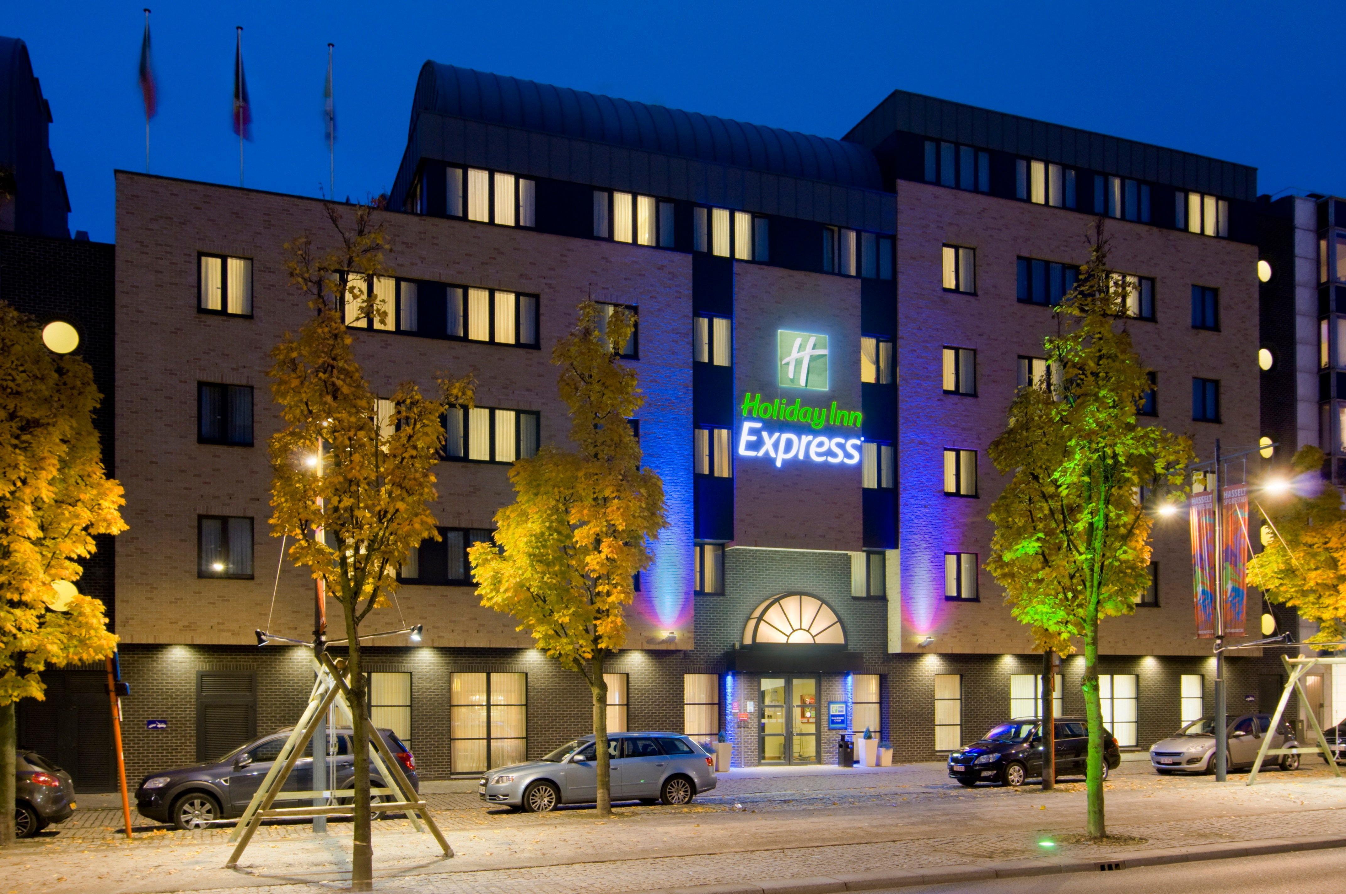 Holiday Inn Express Hasselt By Ihg Exteriör bild