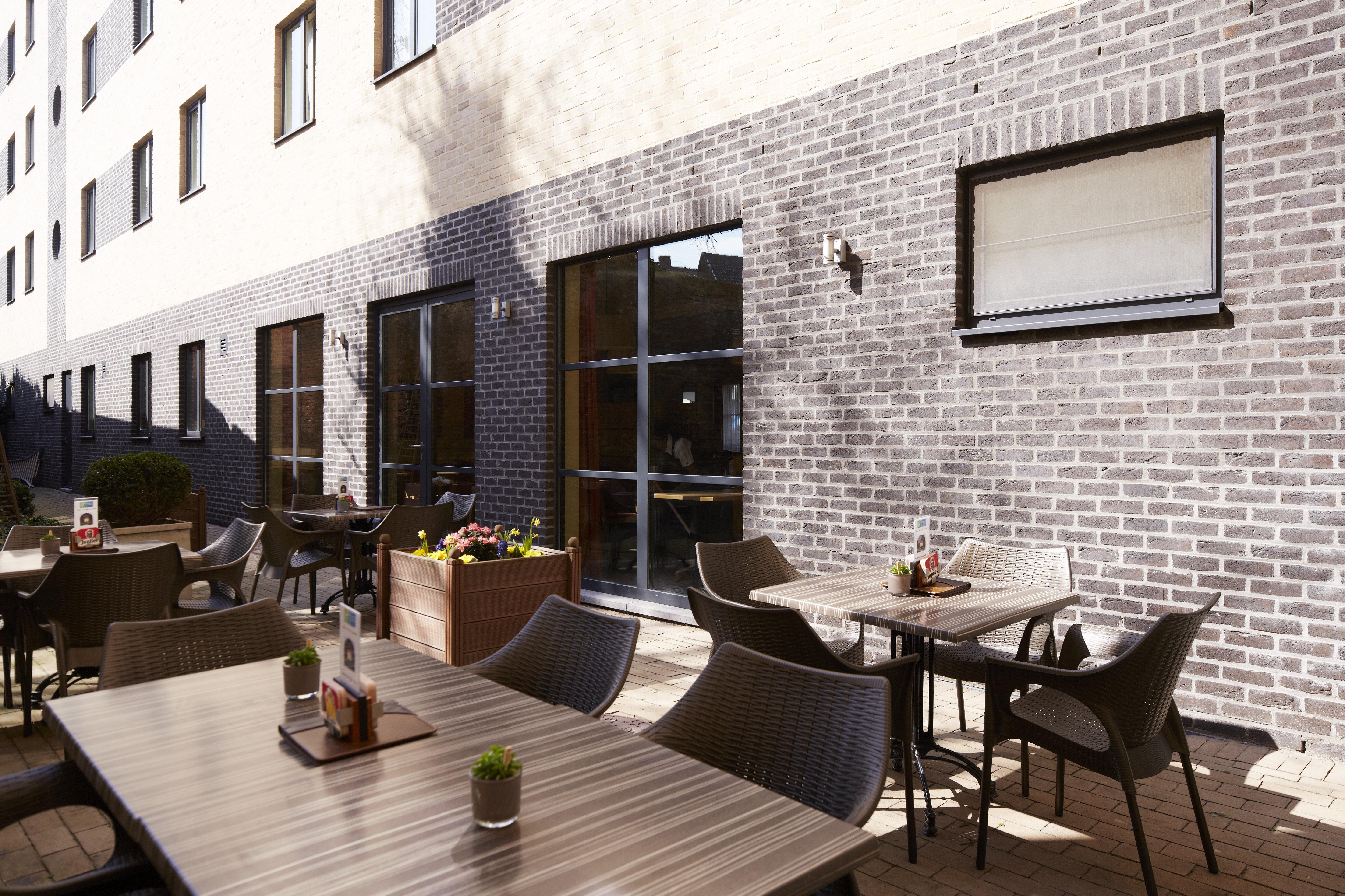Holiday Inn Express Hasselt By Ihg Exteriör bild