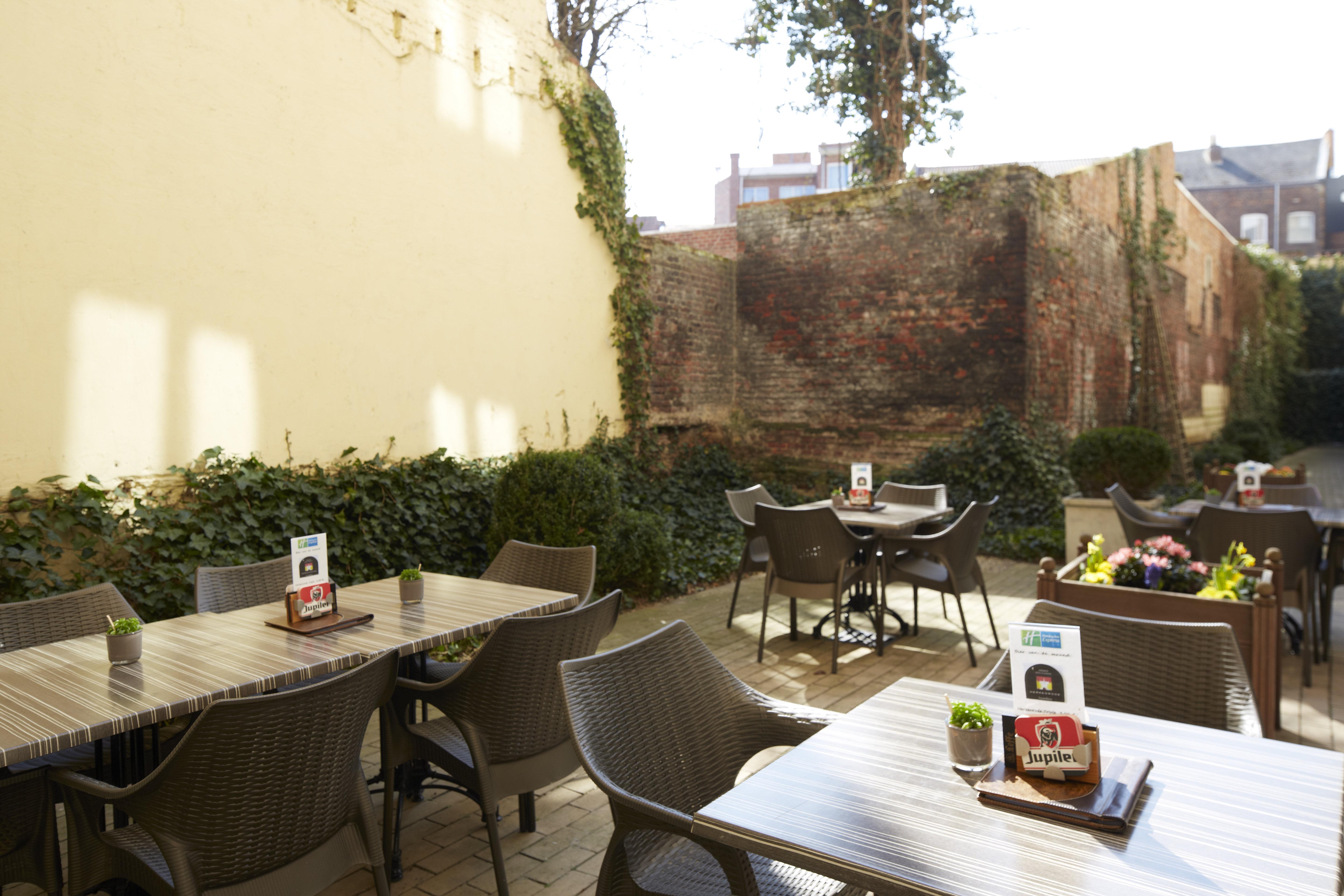 Holiday Inn Express Hasselt By Ihg Exteriör bild
