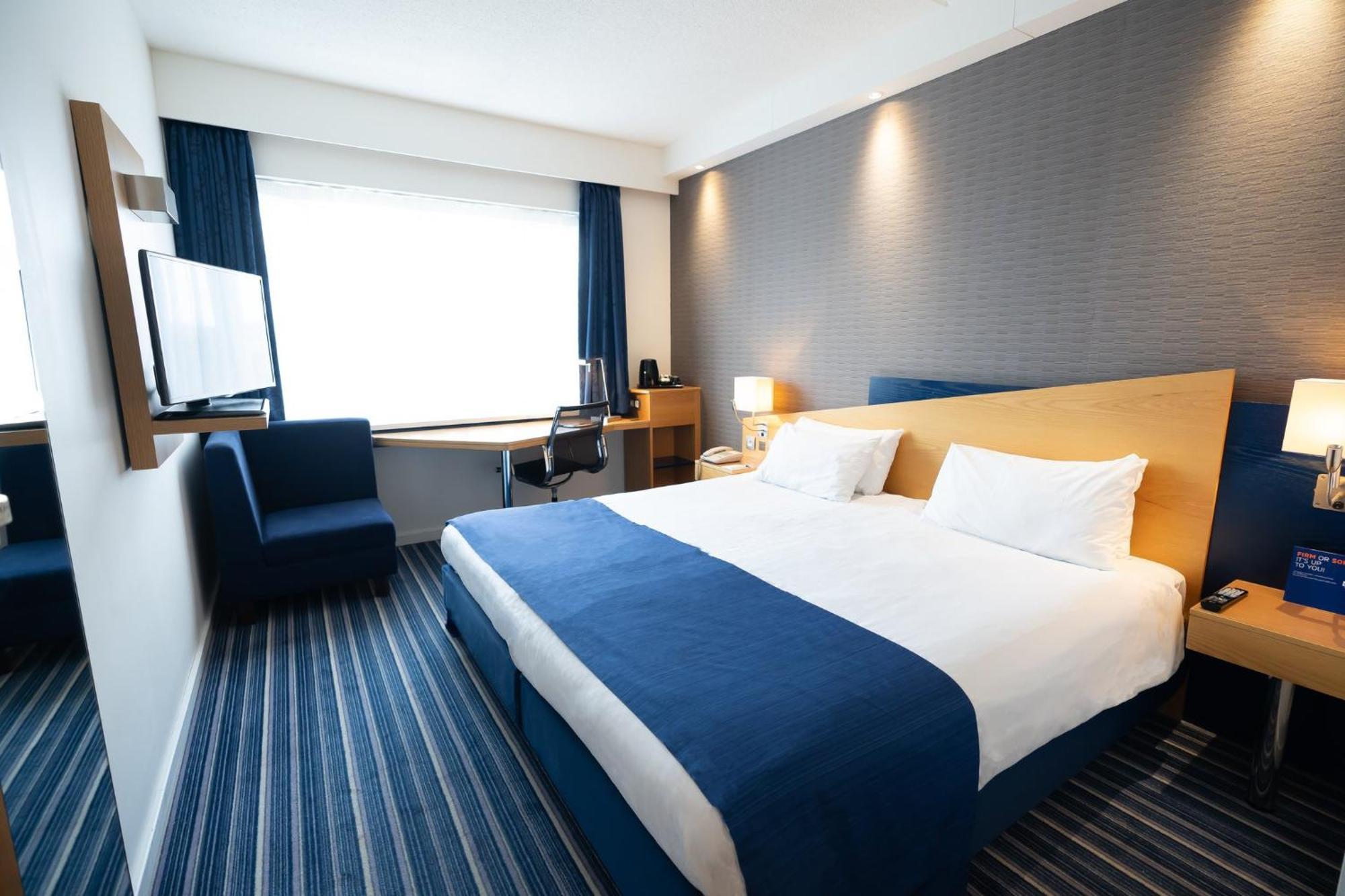 Holiday Inn Express Hasselt By Ihg Exteriör bild