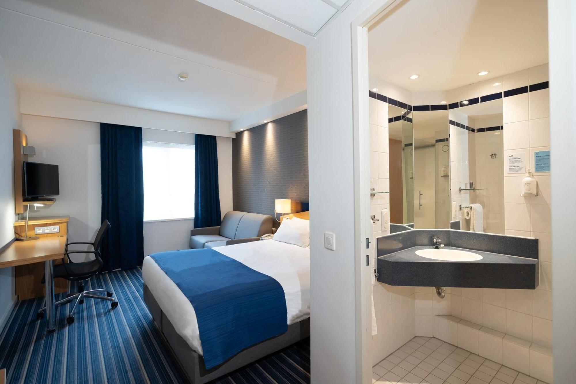 Holiday Inn Express Hasselt By Ihg Exteriör bild
