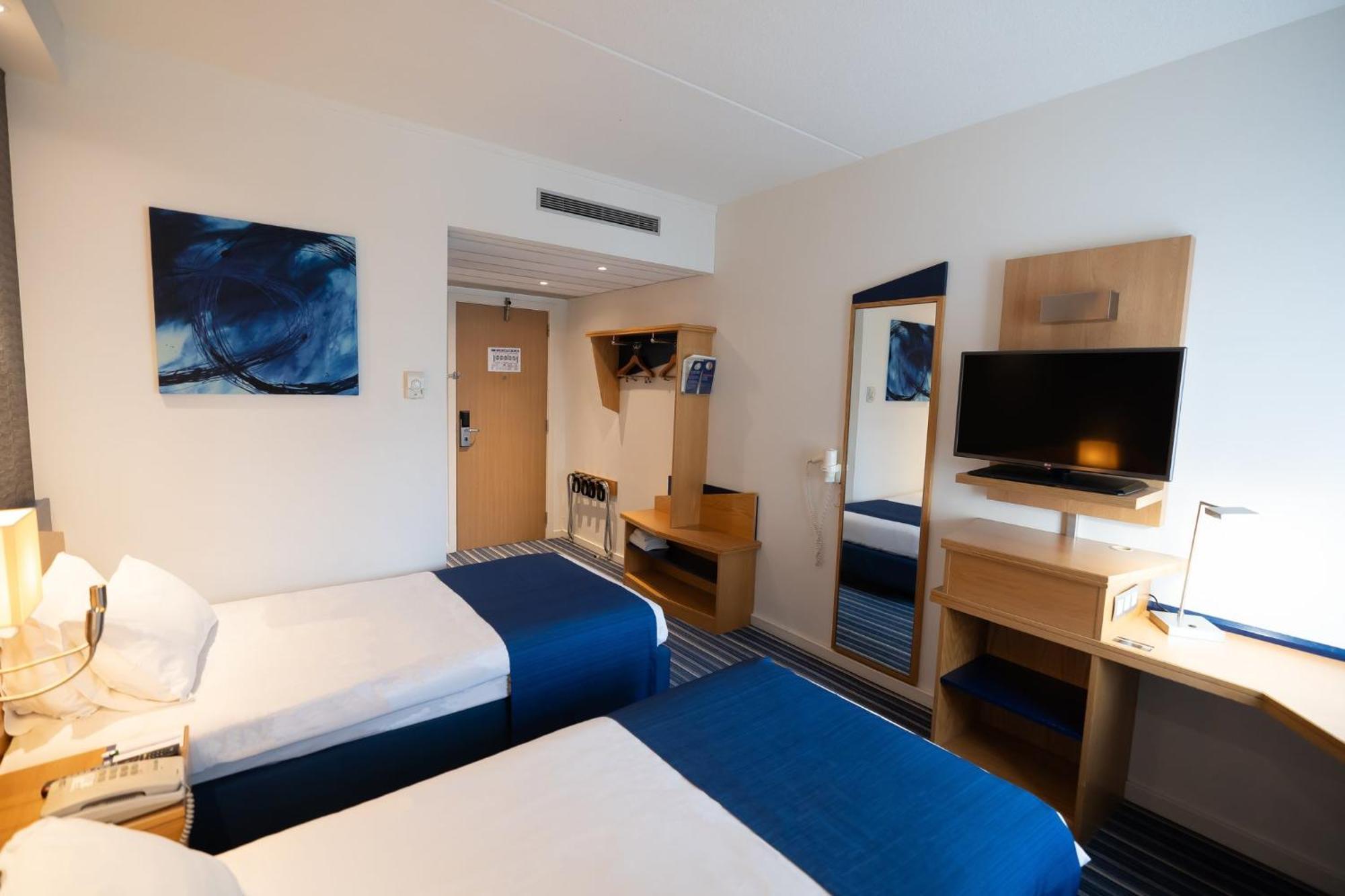 Holiday Inn Express Hasselt By Ihg Exteriör bild